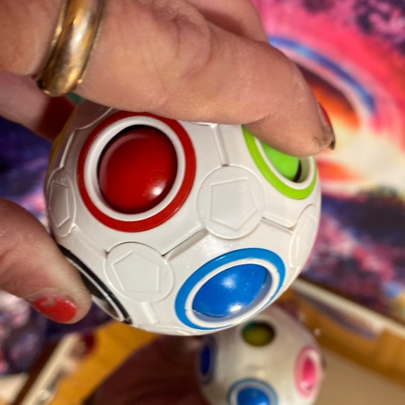 Magic Rainbow Puzzle Ball, Speed Cube Ball Fun Stress Reliever - Picture 3 of 4
